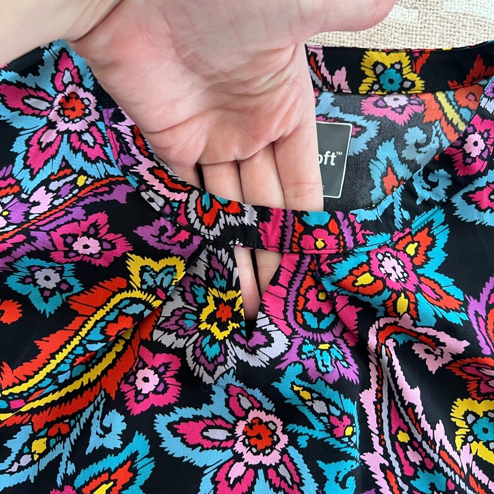 Scrub top - Picture 3 of 3